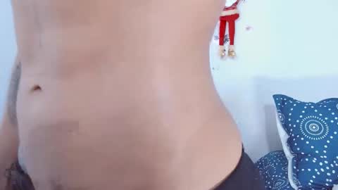 karen online show from 11/23/25, 04:07