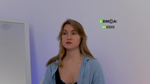 SweetKira1 online show from 04/01/26, 11:00