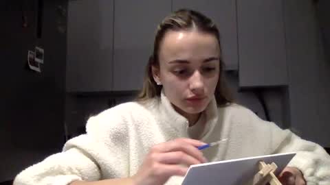sweetlatalanaa online show from 06/24/26, 09:25