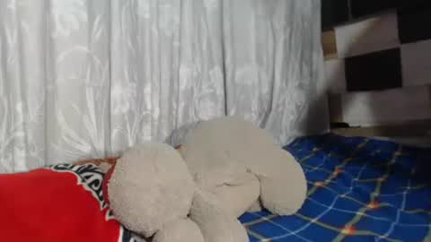 Snapshot of sweetlatinakim chatting on 01/16/25, 12:12 Camilo online show from 01/16/25, 12:12