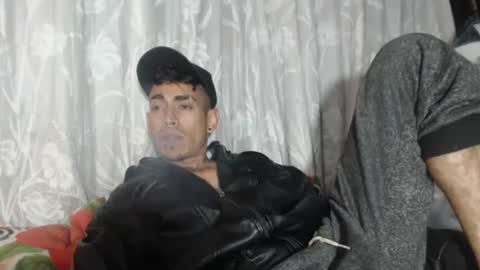 Snapshot of sweetlatinakim chatting on 02/28/25, 09:58 Camilo online show from 02/28/25, 09:58