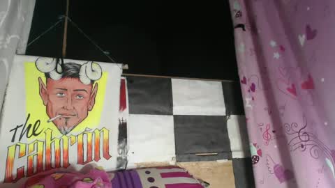 Snapshot of sweetlatinakim chatting on 09/26/25, 09:35 Camilo online show from 09/26/25, 09:35