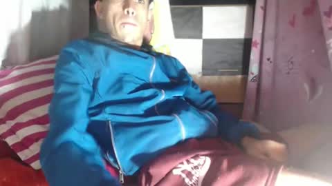 Snapshot of sweetlatinakim chatting on 10/01/25, 09:48 Camilo online show from 10/01/25, 09:48