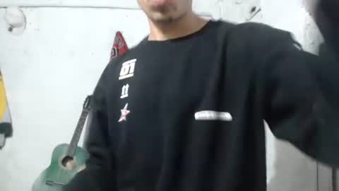 Snapshot of sweetlatinakim chatting on 02/11/26, 02:49 Camilo online show from 02/11/26, 02:49