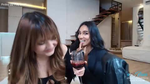 Laura Saenz  Geminis online show from 05/23/26, 04:07