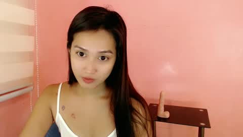 Leah online show from 01/21/25, 03:04