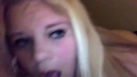 Lisa  online show from 01/01/25, 12:00