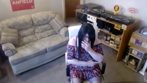 Snapshot of sweetlouise69 chatting on 11/15/25, 01:07 sweetlouise69 online show from 11/15/25, 01:07