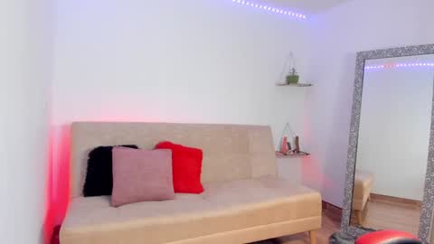 Snapshot of sweetluna___ chatting on 01/07/25, 07:31 instagram sweetluna 0 online show from 01/07/25, 07:31