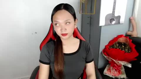 Snapshot of sweetlunarose chatting on 07/12/26, 08:27 lilcherry online show from 07/12/26, 08:27