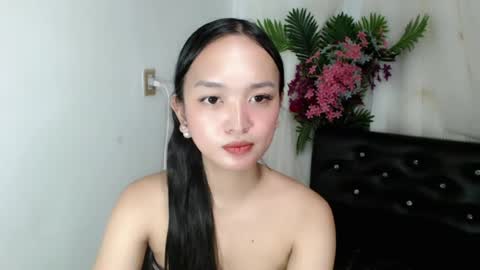 Snapshot of sweetlunarose chatting on 07/20/26, 10:39 lilcherry online show from 07/20/26, 10:39