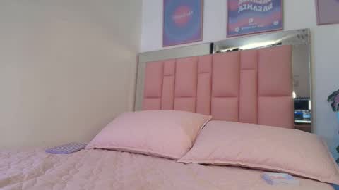 SweetLune online show from 09/14/25, 05:01