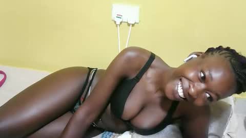 Snapshot of sweetmaya32 chatting on 04/12/26, 08:19 Maya online show from 04/12/26, 08:19