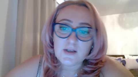 Snapshot of sweetmayacutie chatting on 09/18/25, 09:55 sweetmaya online show from 09/18/25, 09:55