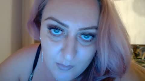 Snapshot of sweetmayacutie chatting on 10/31/25, 03:13 sweetmaya online show from 10/31/25, 03:13