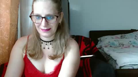 sweetmayaxoxo online show from 10/28/25, 10:19