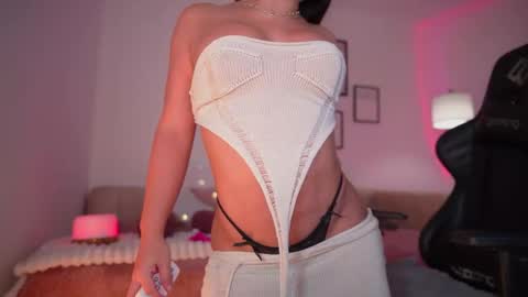 instagram melisabahamon  online show from 09/21/25, 12:01