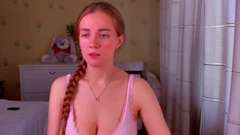 Swetmilkis online show from 10/21/25, 08:59