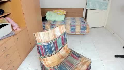 Lorenzo online show from 10/05/25, 07:17