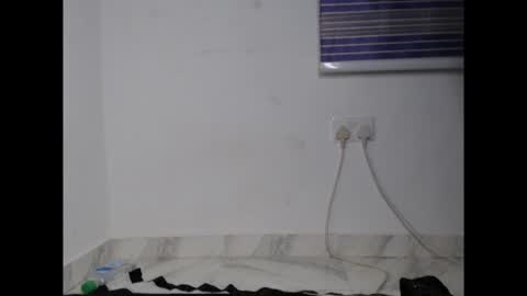 sweetnectarx online show from 11/19/25, 01:16