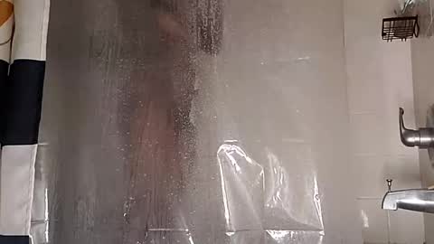 Snapshot of sweetnlow21 chatting on 11/03/25, 04:19 sweetnlow21 online show from 11/03/25, 04:19