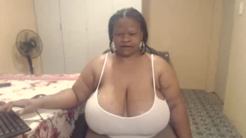 sweetnoziexxx online show from 12/14/25, 03:23