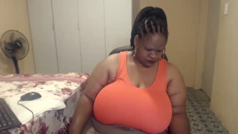 sweetnoziexxx online show from 01/18/26, 04:27