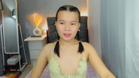 Snapshot of sweetnwildts chatting on 05/11/26, 03:56 Ghena online show from 05/11/26, 03:56