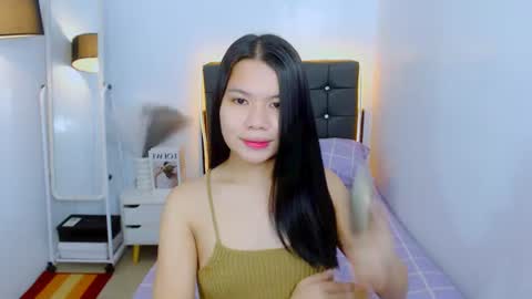 Snapshot of sweetnwildts chatting on 07/20/26, 01:13 Ghena online show from 07/20/26, 01:13