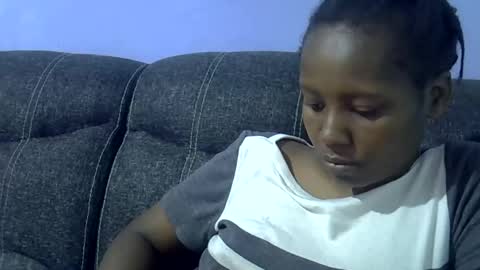 queen online show from 10/23/25, 04:12