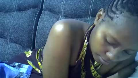 Snapshot of sweetqueen20 chatting on 11/14/25, 06:56 queen online show from 11/14/25, 06:56