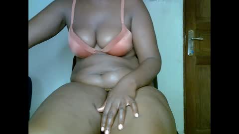 sweetrenne online show from 02/23/25, 01:35