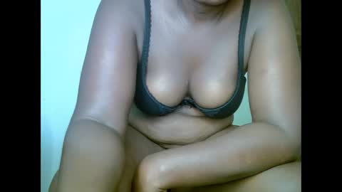 sweetrenne online show from 02/24/25, 04:49