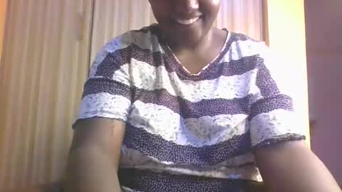 Snapshot of sweetrose2049 chatting on 02/07/26, 09:40 Rose Watetu online show from 02/07/26, 09:40