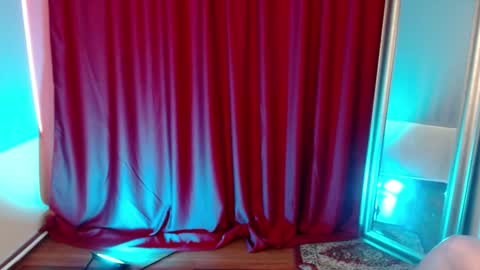 Snapshot of sweetrubiblues chatting on 02/08/25, 07:16 Rubi online show from 02/08/25, 07:16