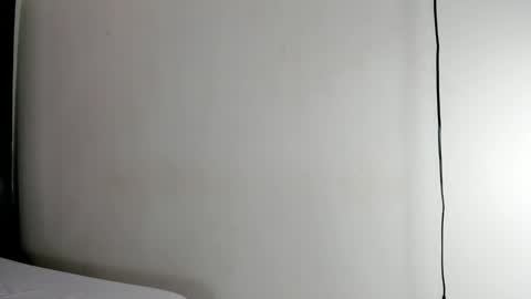 sweetsalome_01 online show from 09/24/25, 12:08