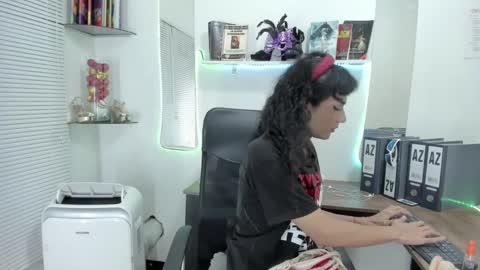 sweetsamy39715 online show from 01/08/25, 07:34