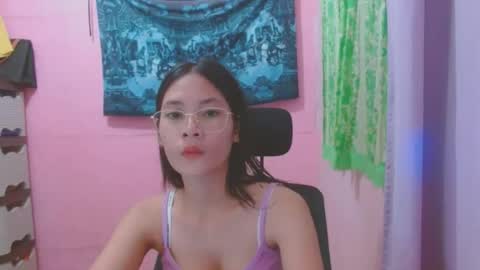 Mia online show from 06/23/26, 06:00