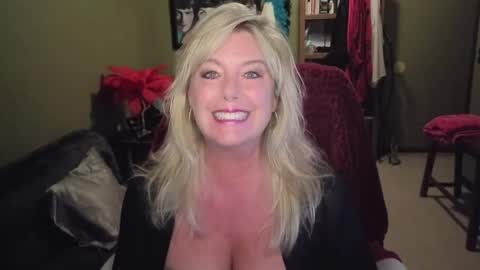 Janie online show from 05/27/26, 10:07