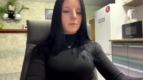 Snapshot of sweetshy99 chatting on 04/09/26, 06:46 Sweet Shy online show from 04/09/26, 06:46