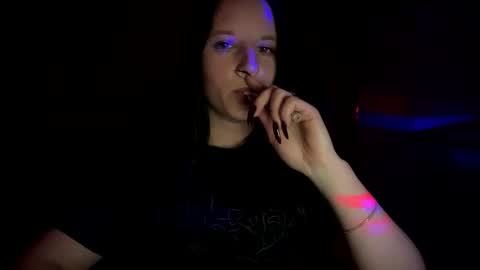 Snapshot of sweetshy99 chatting on 04/15/26, 07:58 Sweet Shy online show from 04/15/26, 07:58