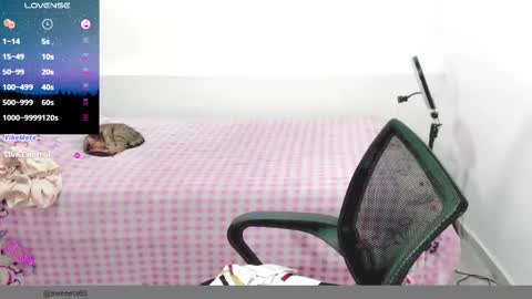 lili online show from 03/06/25, 07:32