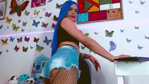 Snapshot of sweetsultrysiren chatting on 02/20/25, 05:23 sweetsultrysiren online show from 02/20/25, 05:23