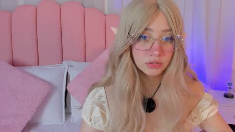 sweett_fire online show from 05/21/26, 05:53