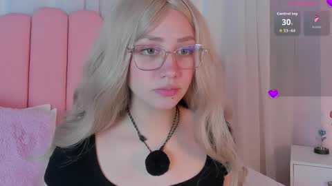 sweett_fire online show from 05/23/26, 06:12