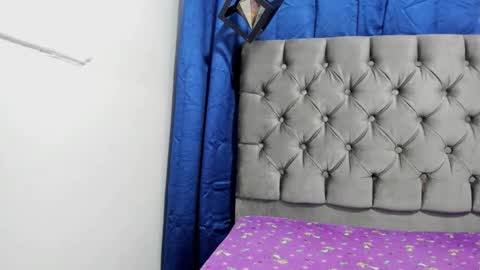 sweett_luna_19 online show from 01/14/26, 12:44