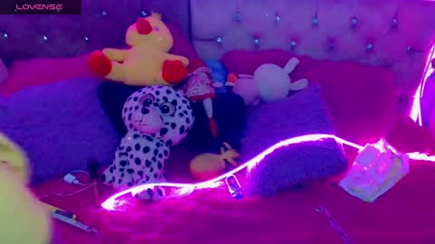 martina online show from 02/05/25, 01:04