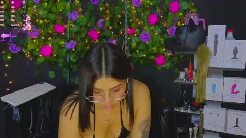 Molly -  INDEPENDENT MODEL online show from 05/30/26, 01:46