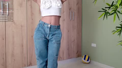    online show from 02/18/25, 11:08