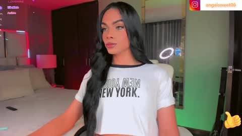 Snapshot of sweett_shinexx chatting on 12/16/24, 08:20 angel online show from 12/16/24, 08:20